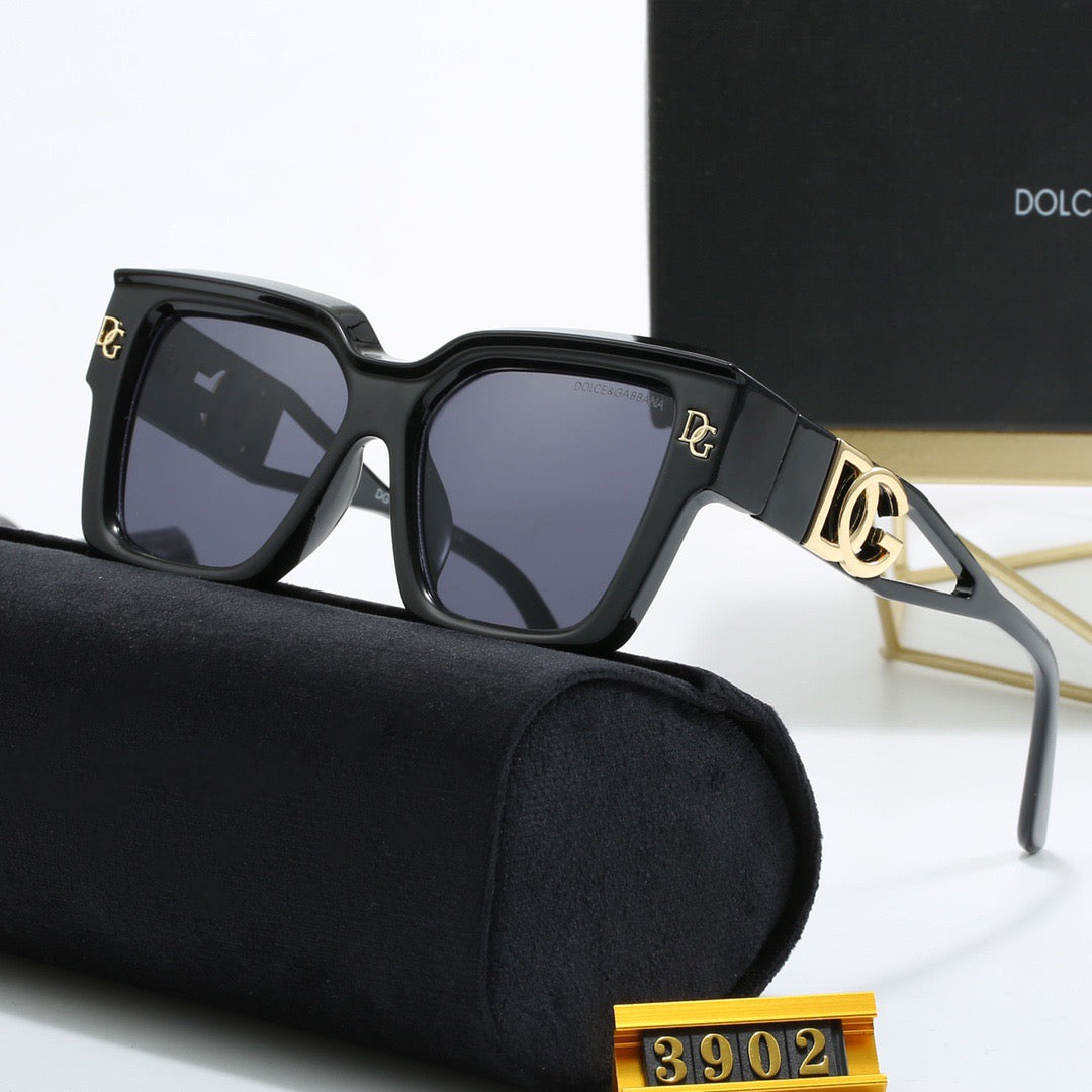 Dolce and gabbana letter sunglasses hotsell