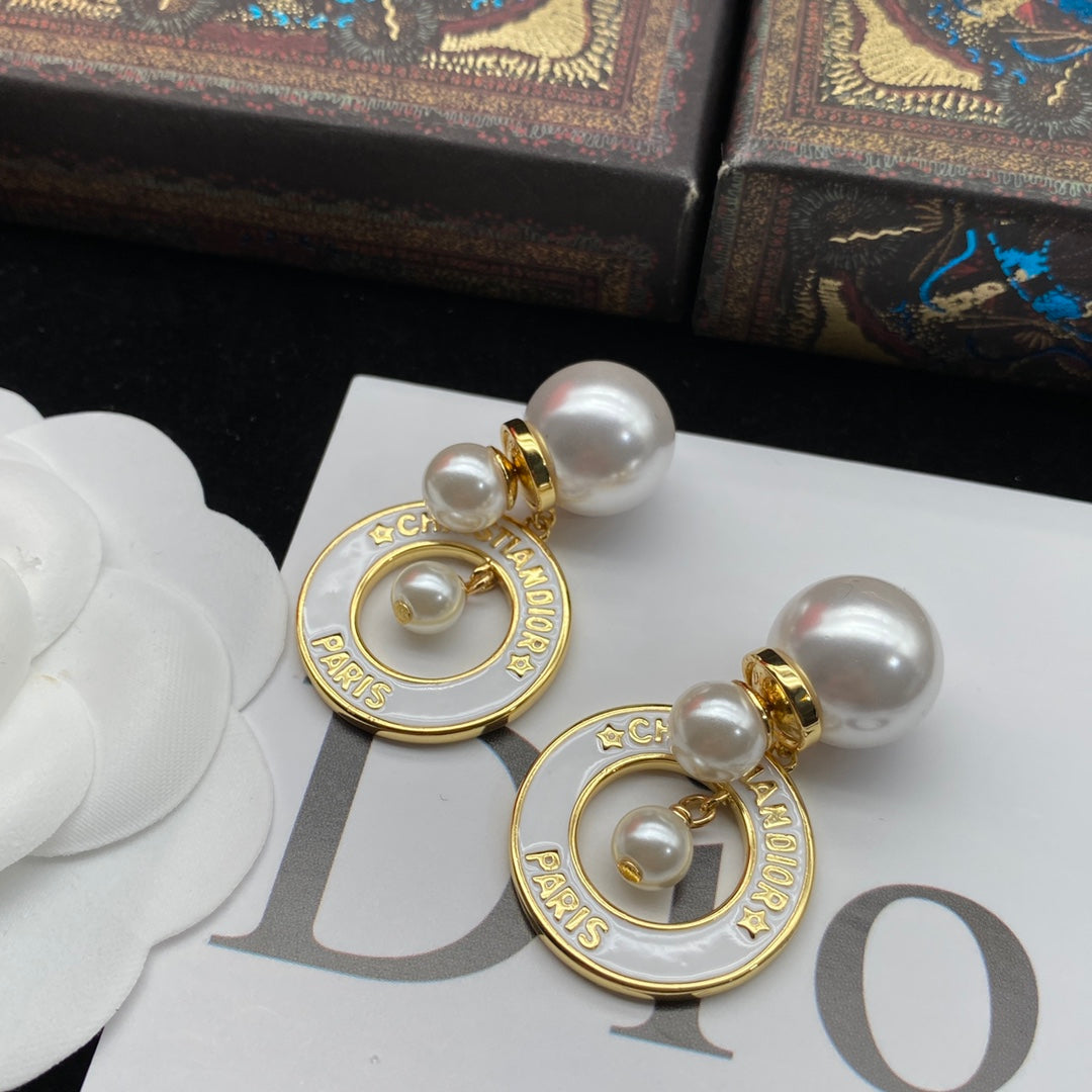 Fashion CD Pearl Earrings