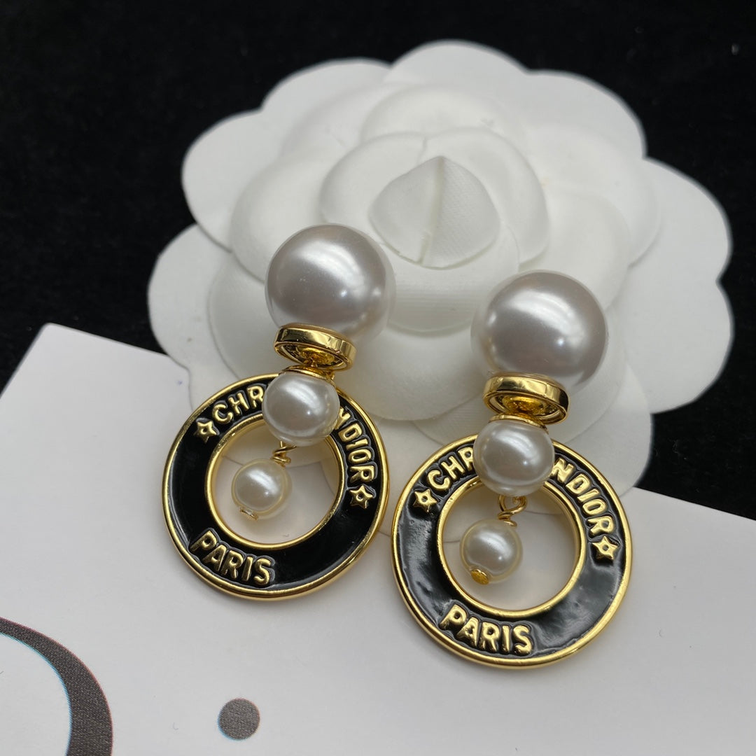 Fashion CD Pearl Earrings