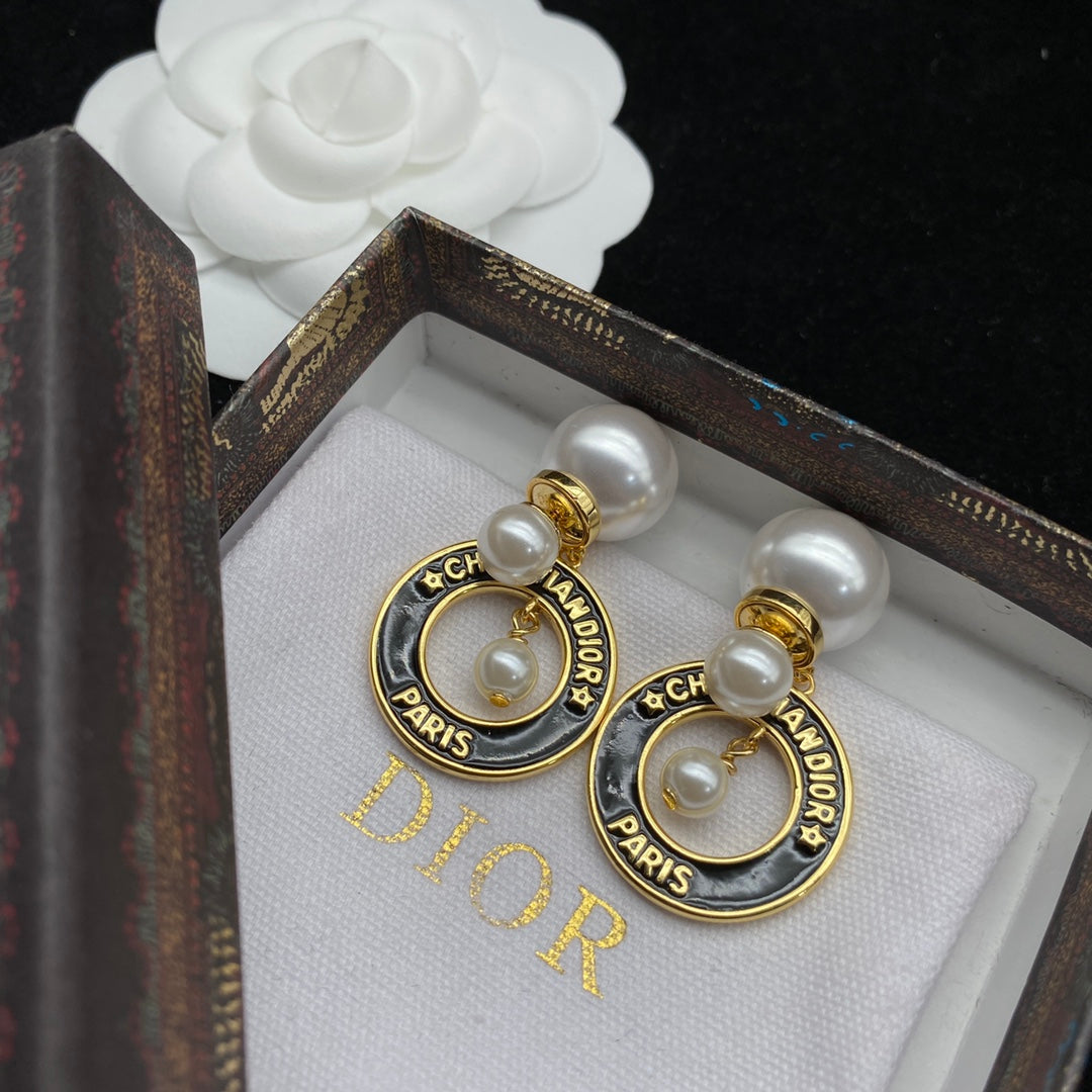 Fashion CD Pearl Earrings