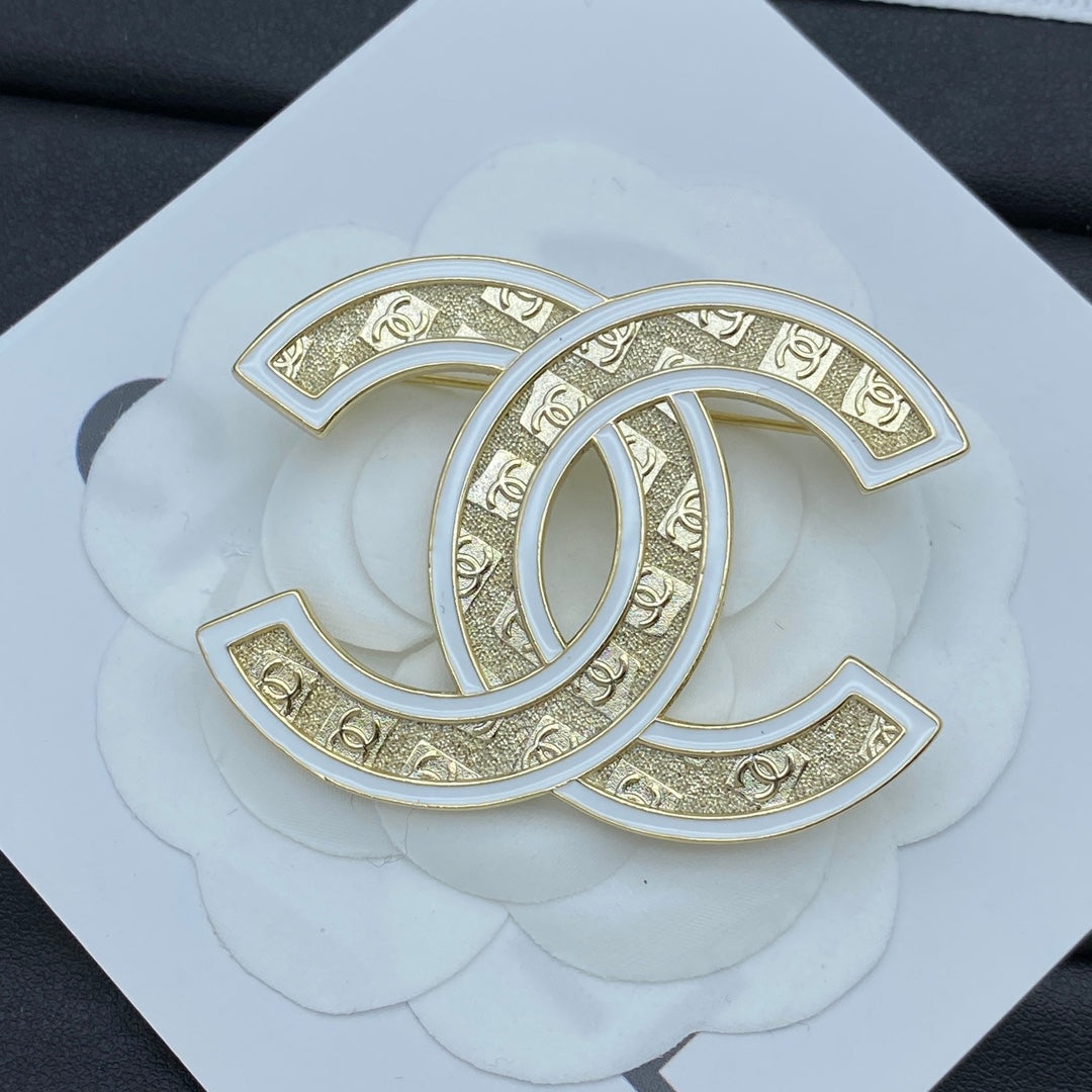 Classic CC brooch