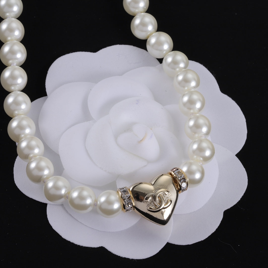 CC Pearl Love Necklace