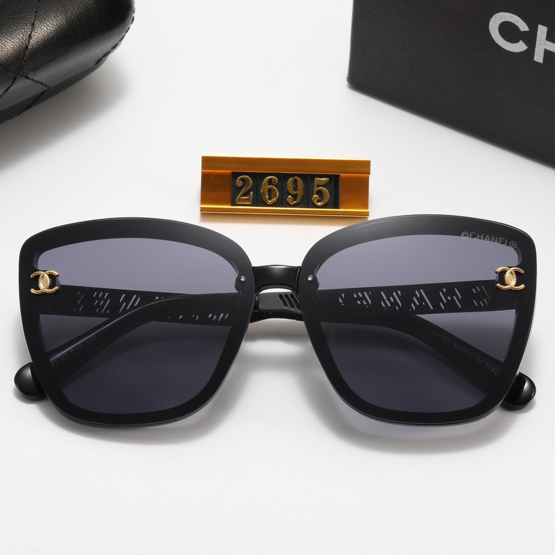 4 Colors Fashionable Letter Frame Sunglasses