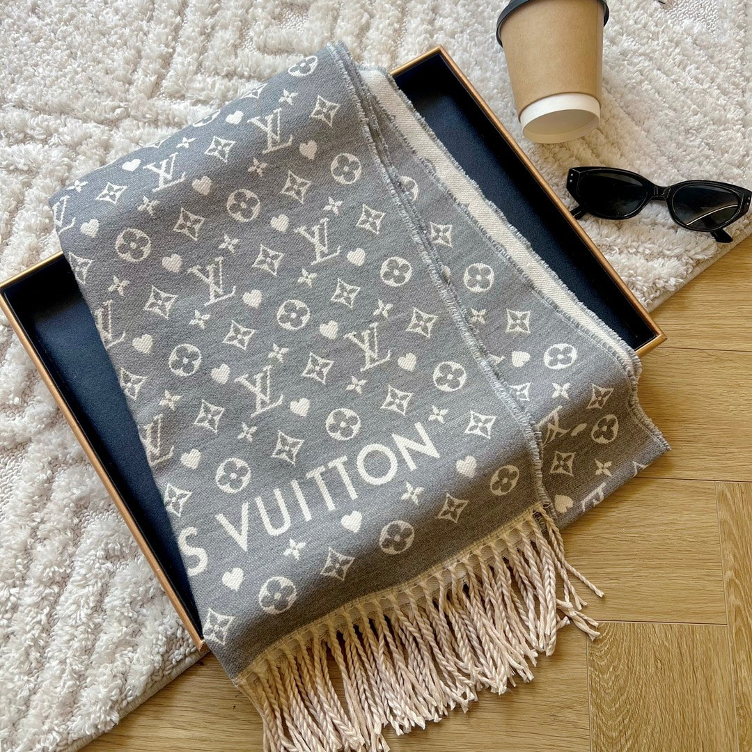 Fashion L letter starry scarf