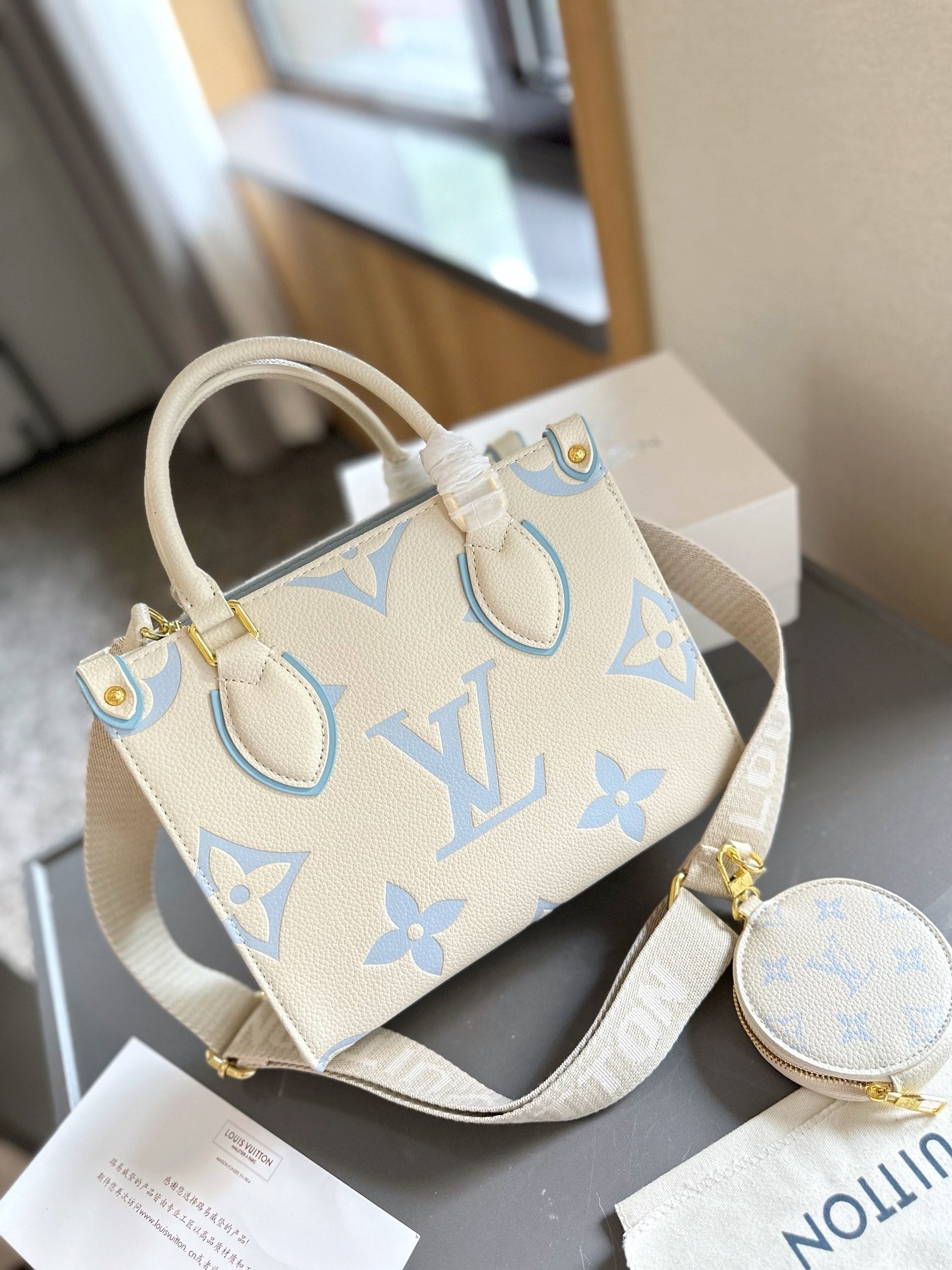 Fashion Clover Crossbody Handbag