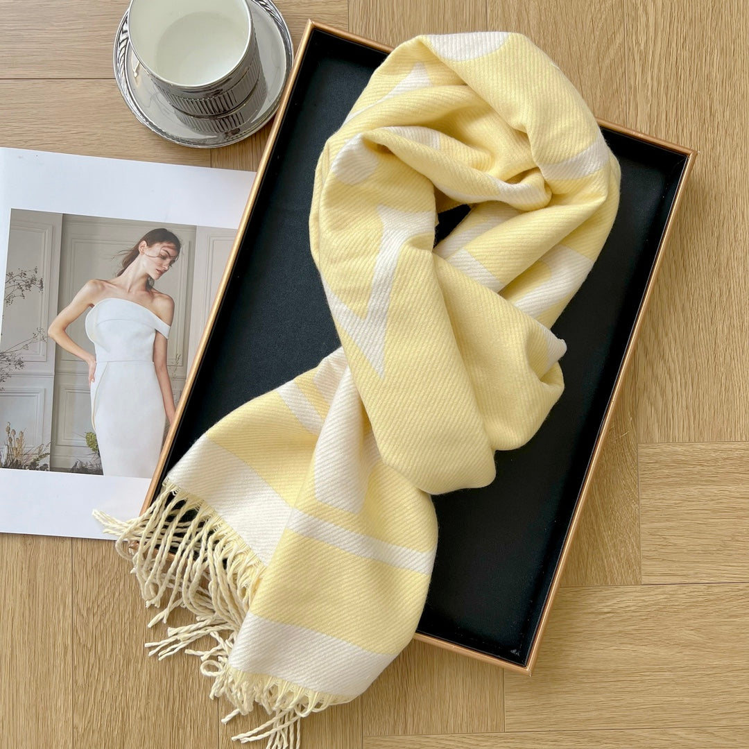 Fashion L letter scarf