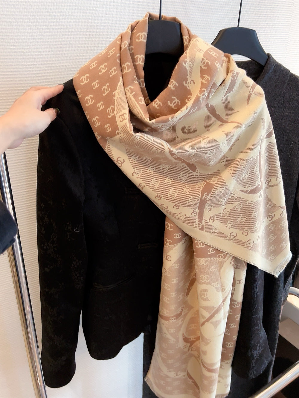 Fashion CC letter scarf