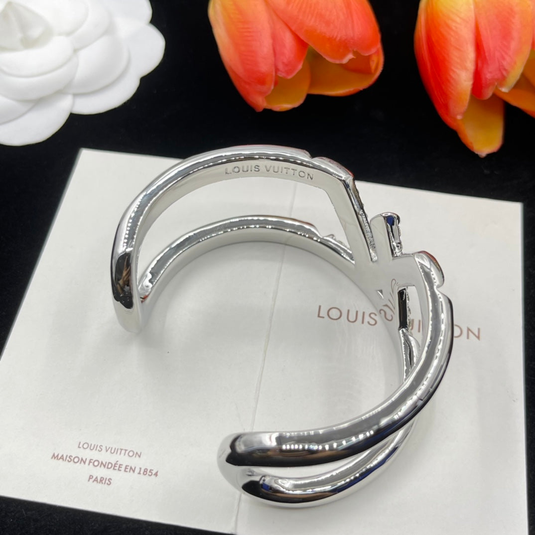 Classic four-leaf clover open bracelet