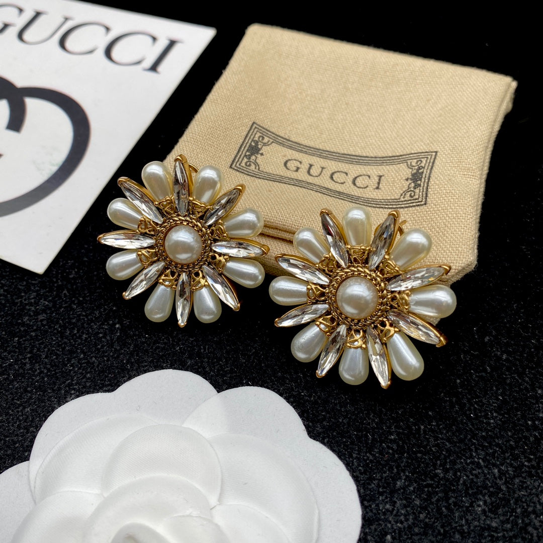 Fashion GG Pearl Sunflower Earrings