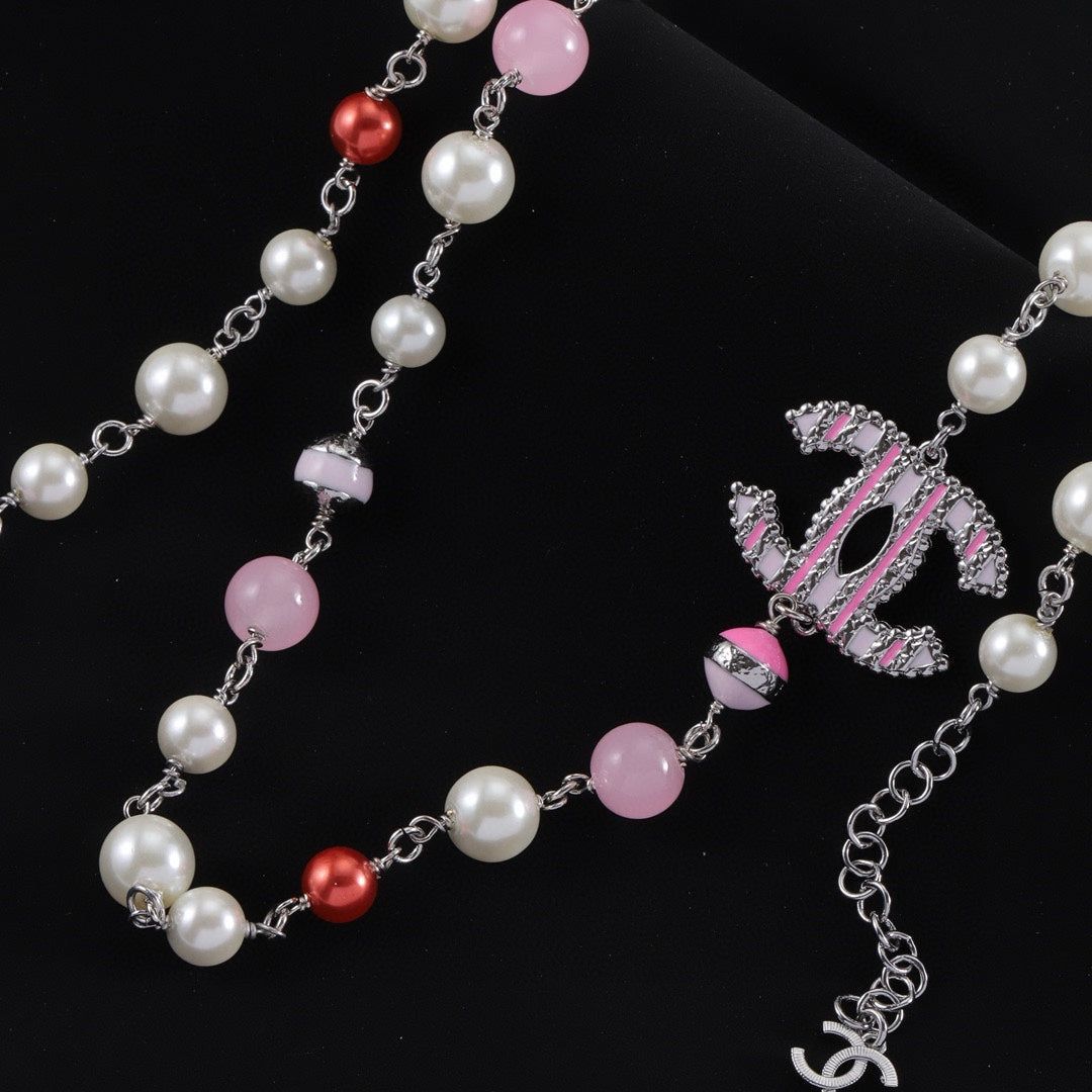 Fashion CC Pearl Necklace