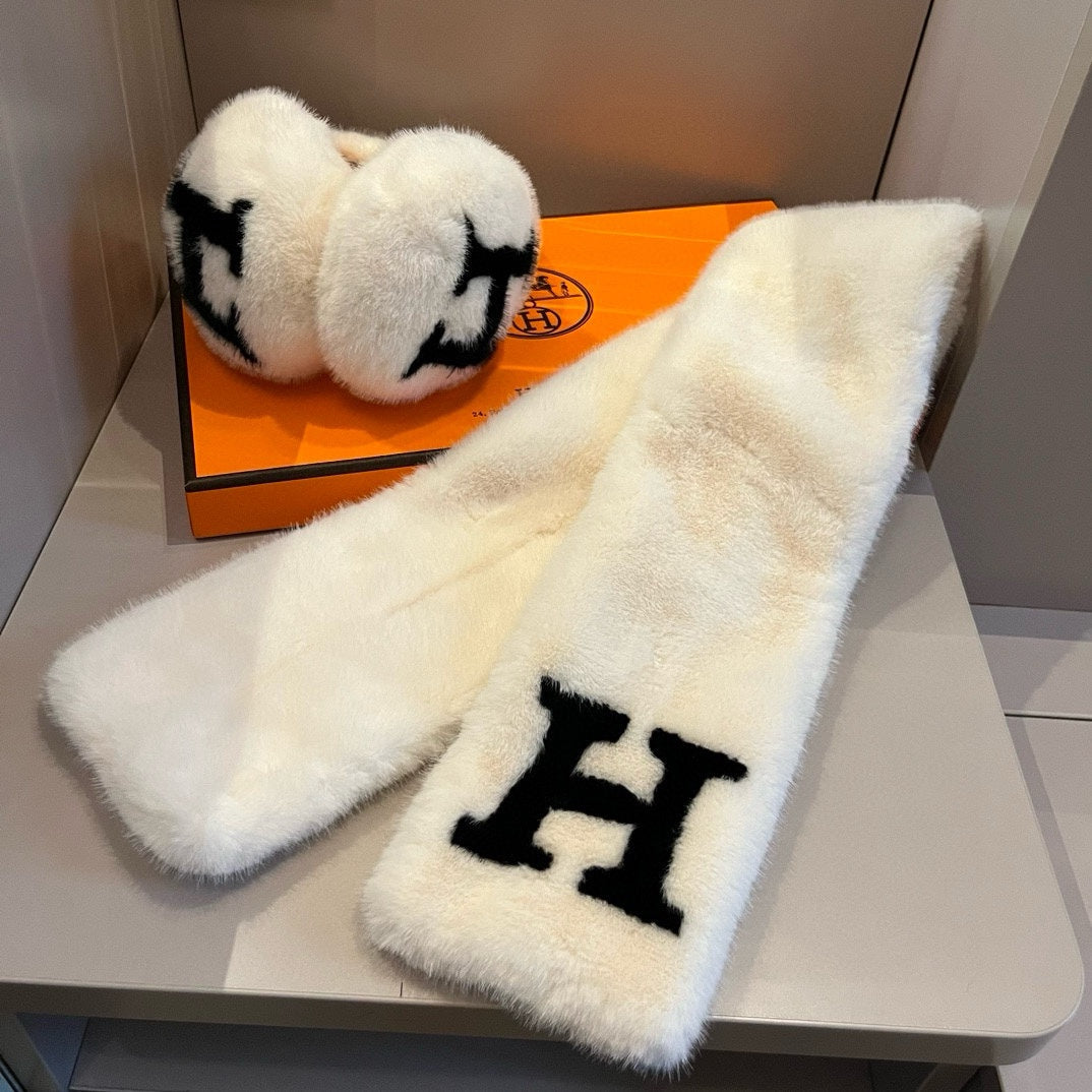 Fashion H letter scarf