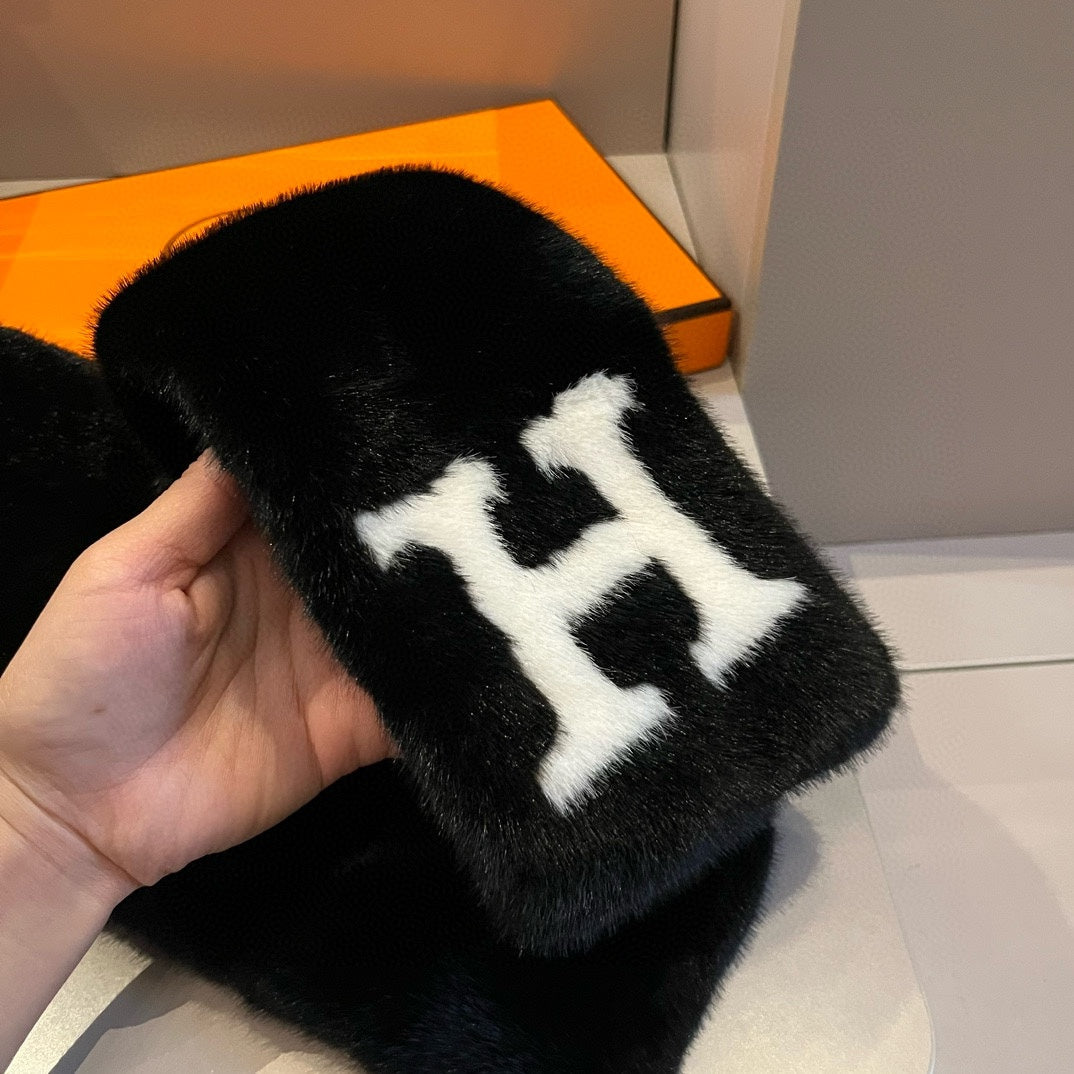 Fashion H letter scarf