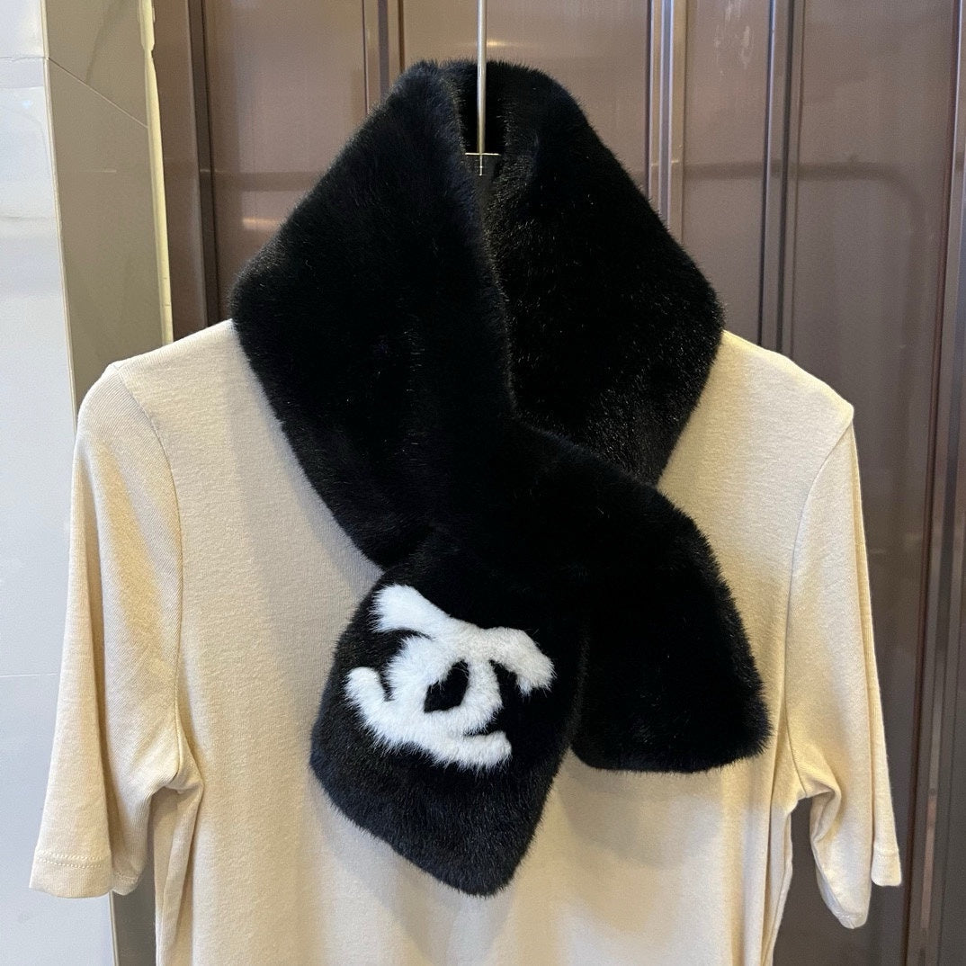 Fashion CC letter scarf