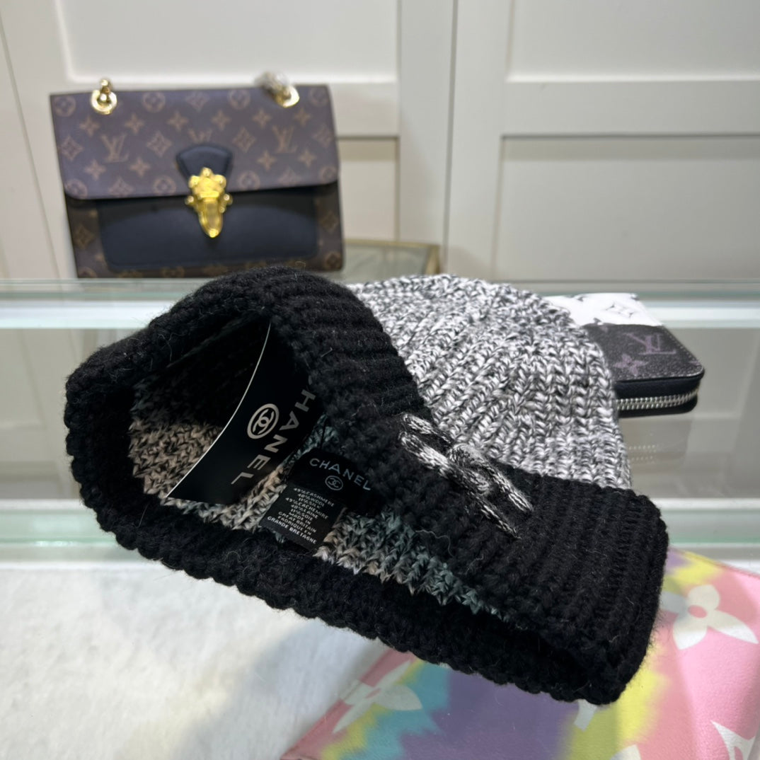 Fashionable plush CC knitted hat