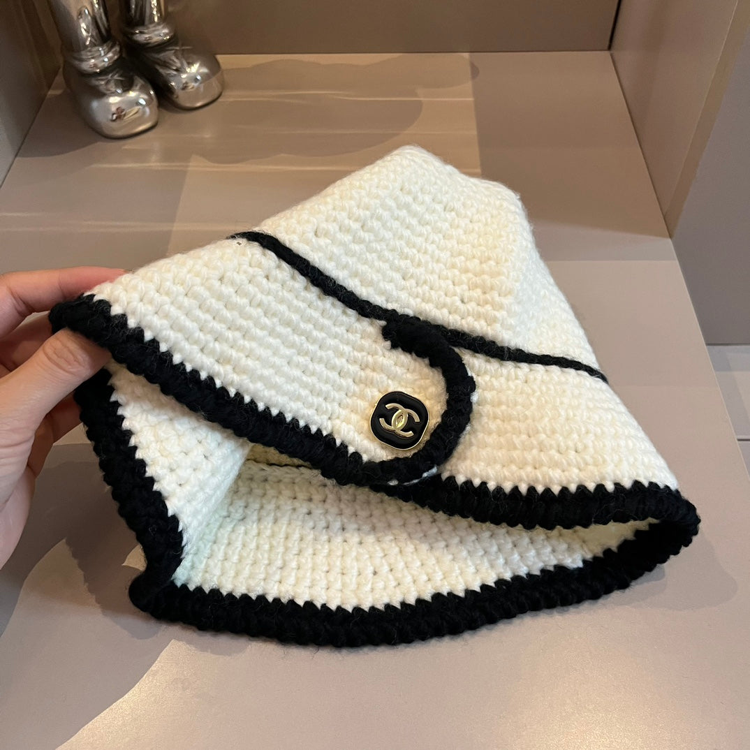 Fashionable plush CC bucket hat