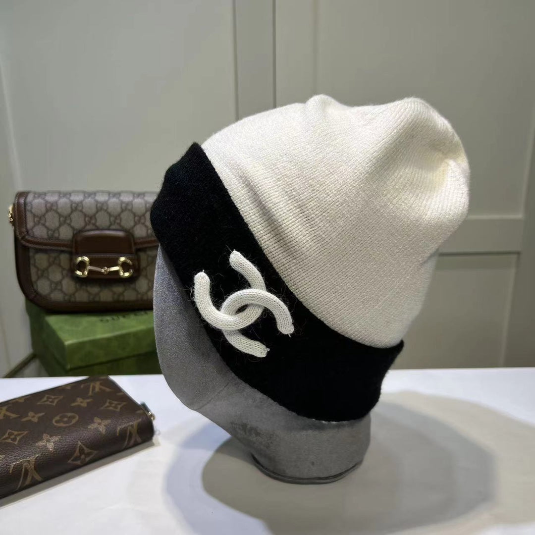 Fashionable plush CC knitted hat