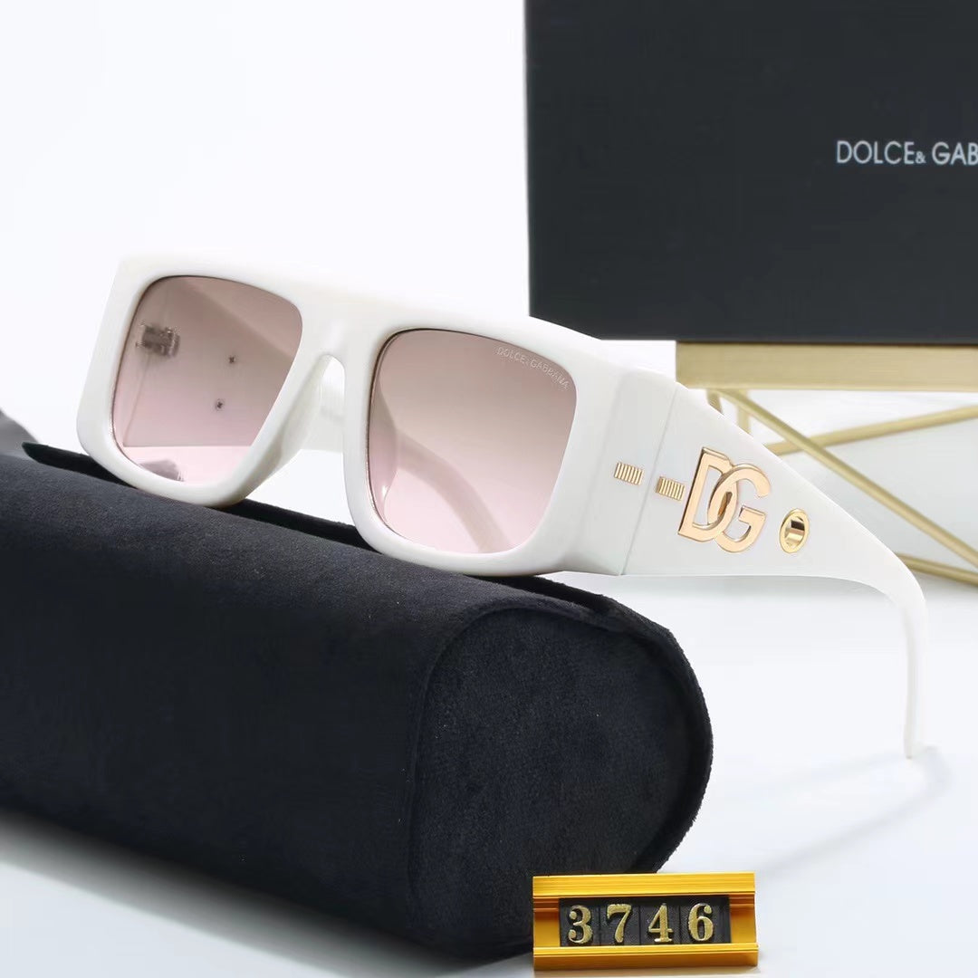 Dg shop letter sunglasses