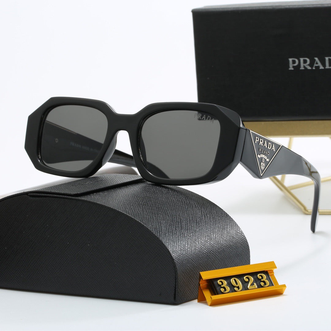 4-color fashionable PA letter temple sunglasses