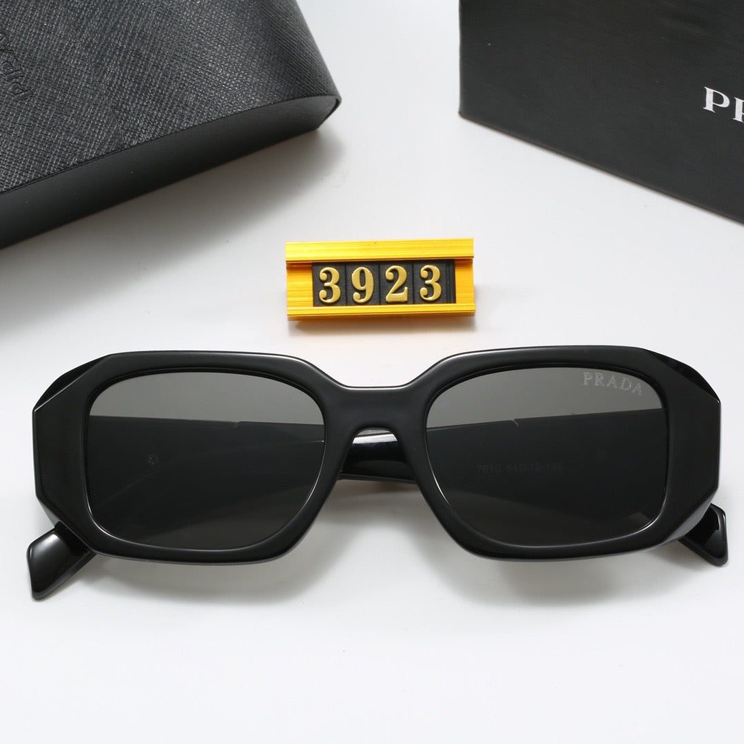 4-color fashionable PA letter temple sunglasses