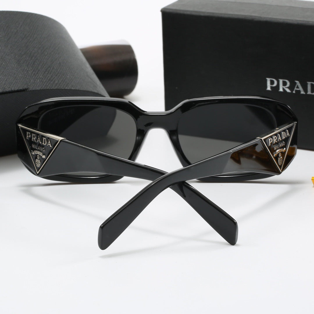 4-color fashionable PA letter temple sunglasses