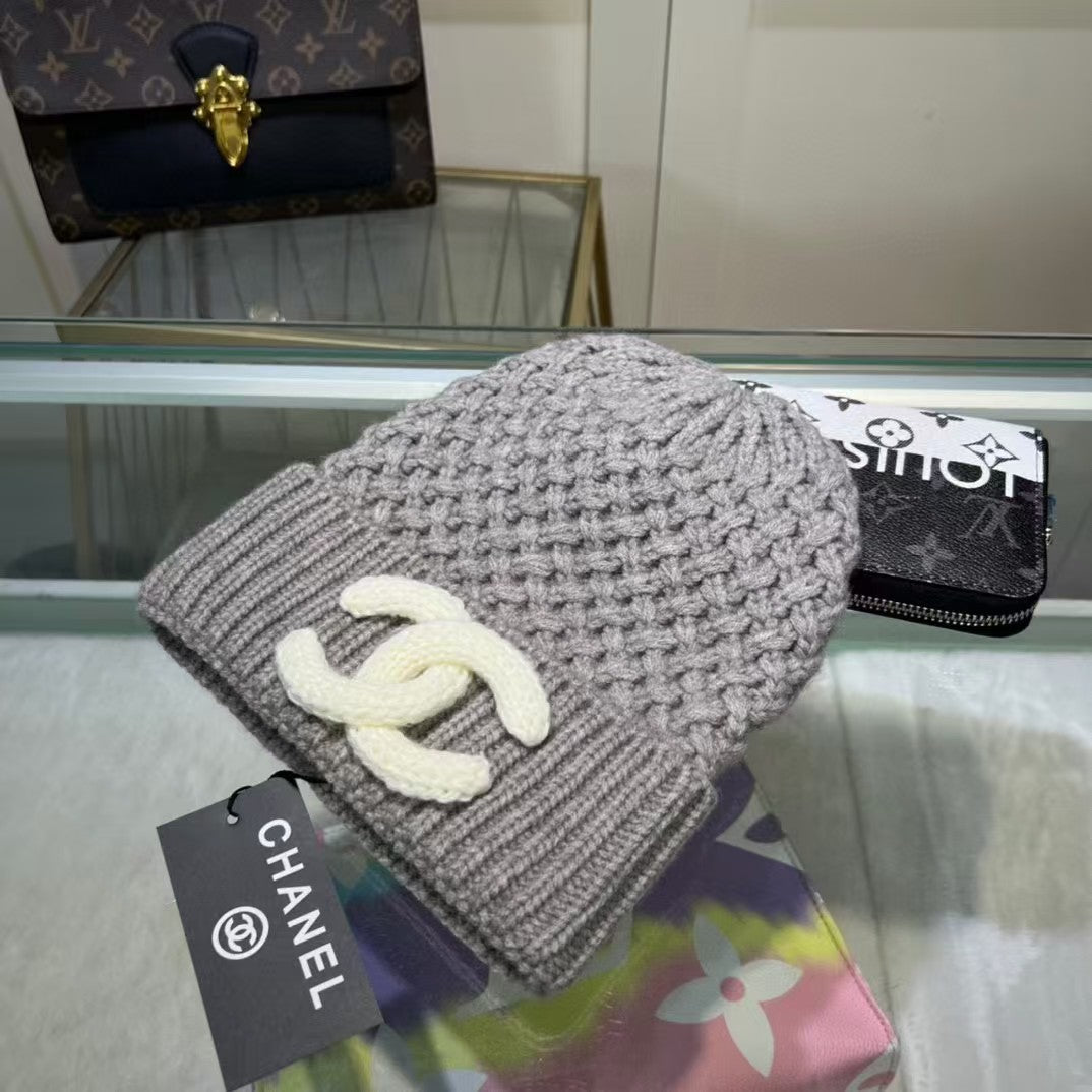 Fashionable plush CC knitted hat