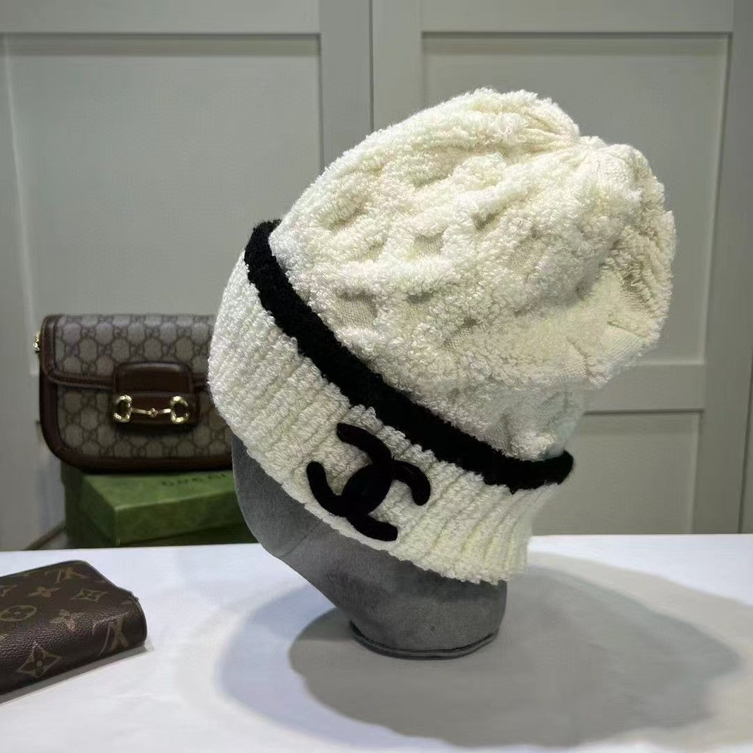 Fashionable plush CC knitted hat