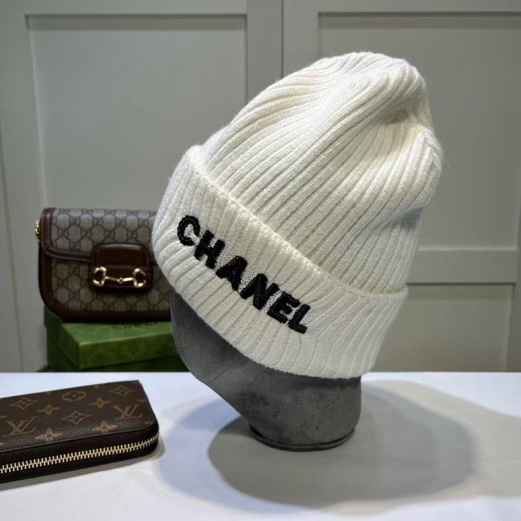 Fashionable plush CC knitted hat