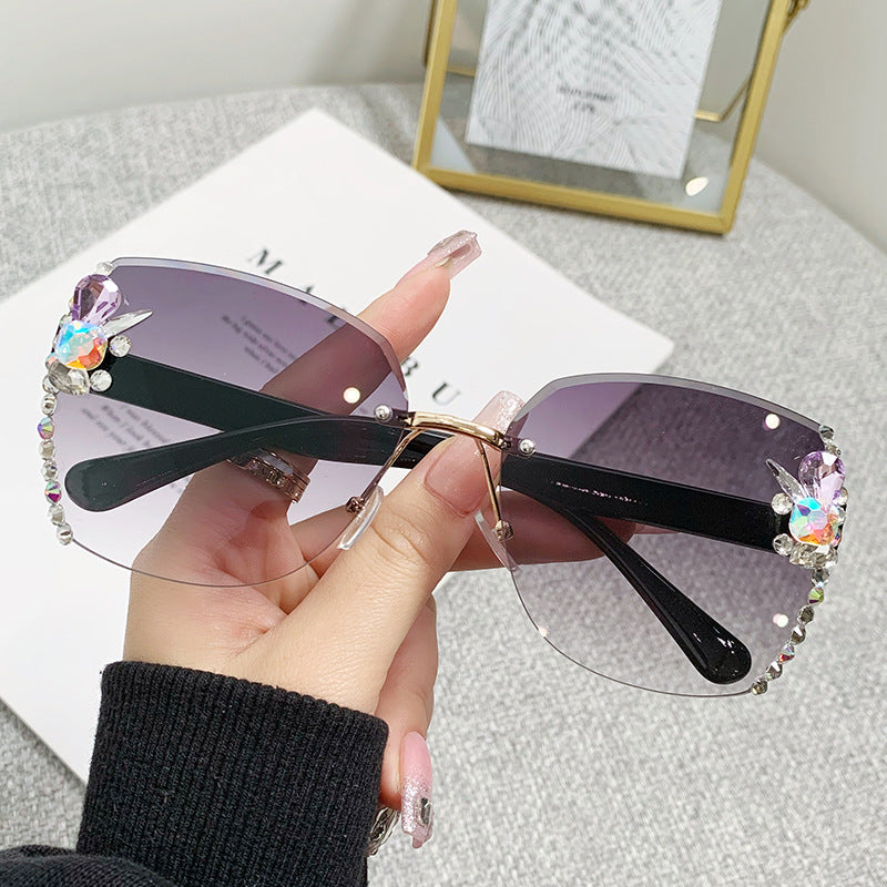 6 Dathanna Faisean Fráma Mór Sunglasses Rhinestone Polaraithe Sunglasses