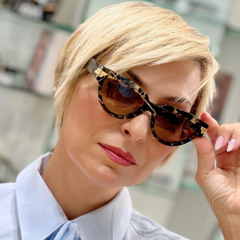 7 Dath Treocht Cat Eye Patrún Ómra Sunglasses Polaraithe