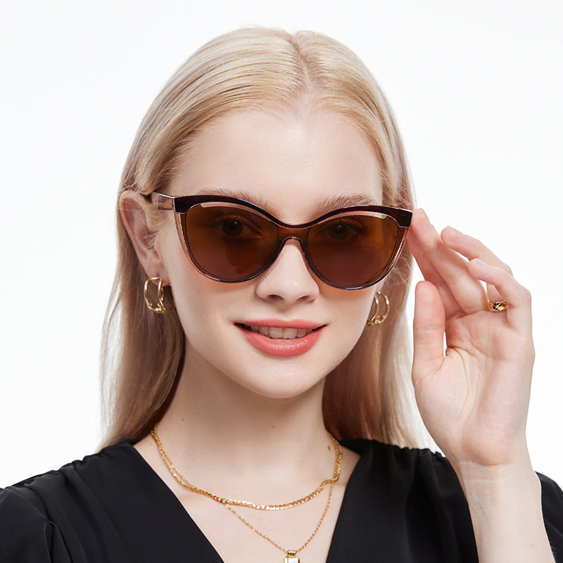 6-farbige modische Bonbonfarben-Trend-Straßen-Cat-Eye-Hohlsonnenbrille