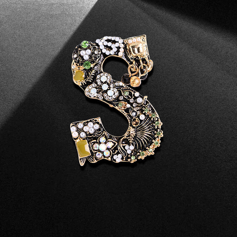 Retro Fashion Rhinestone Pearl Letter Brooch