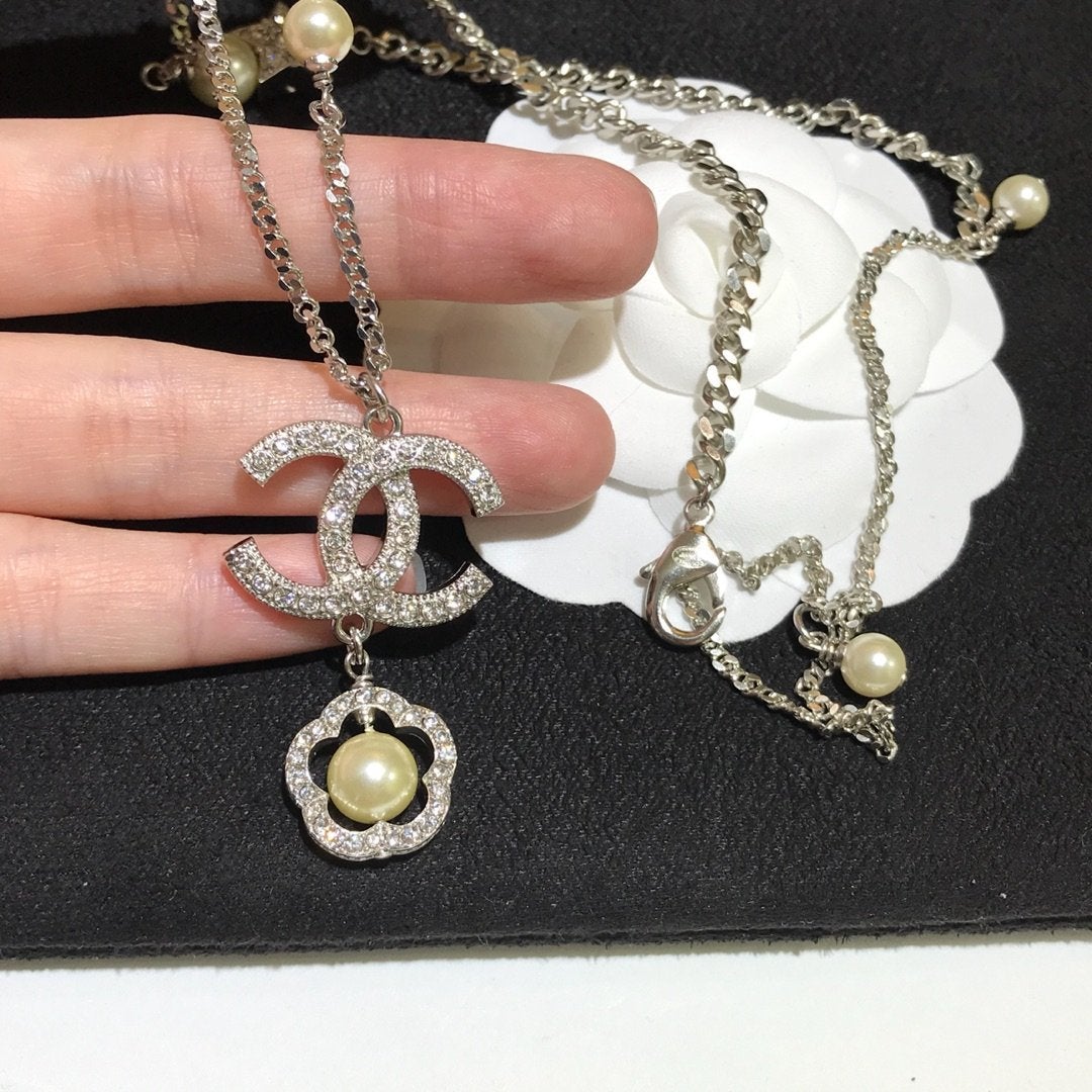 New Style Flower Necklace