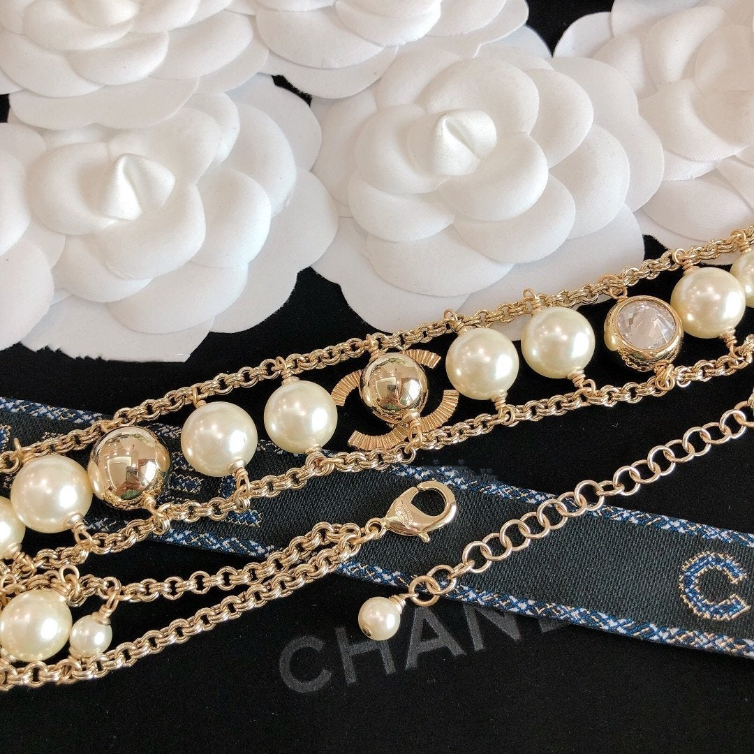 Pearl Large Rhinestone Necklace