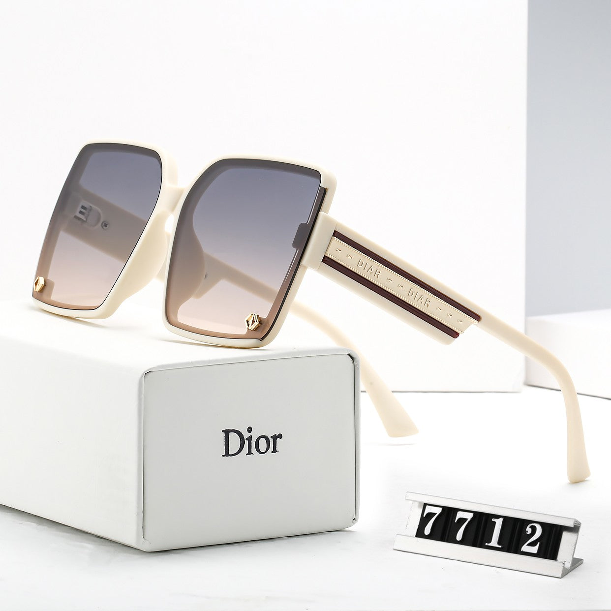 4 color fashion D letter double color polarized sunglasses