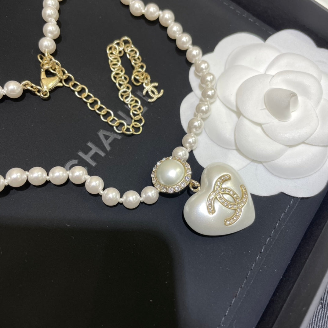 Fashion Double C Pearl Heart Necklace