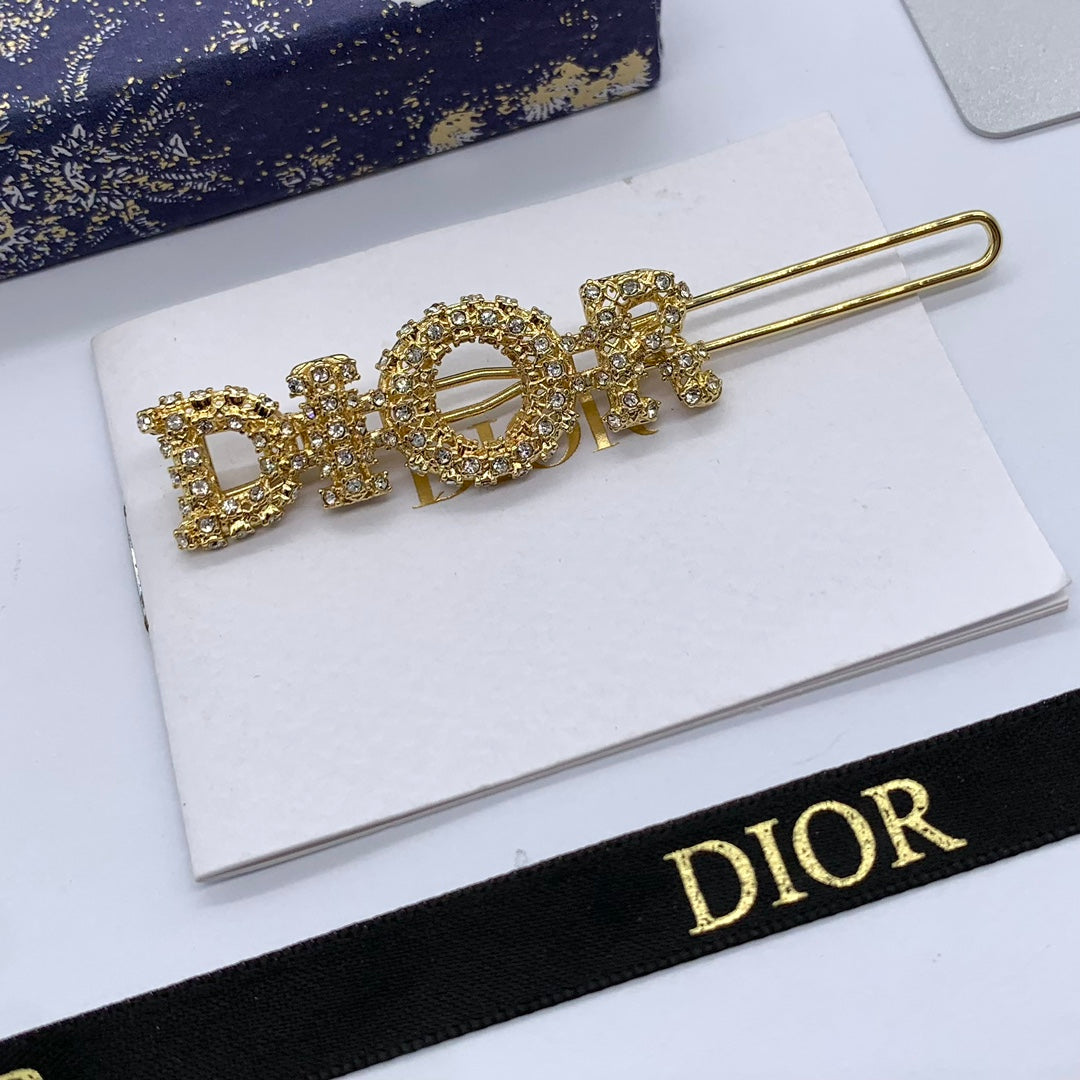 Classic CD letter inlaid rhinestone hair clip