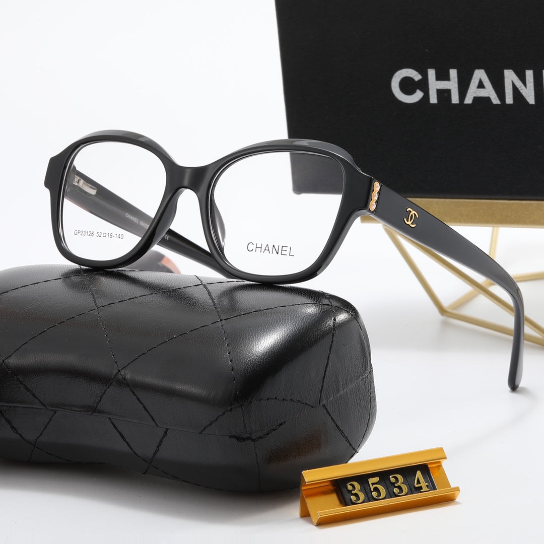 4-Color Fashion CC Letter Sunglasses