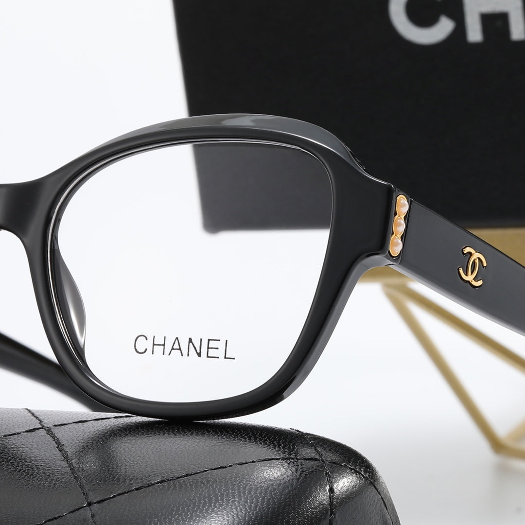 4-Color Fashion CC Letter Sunglasses