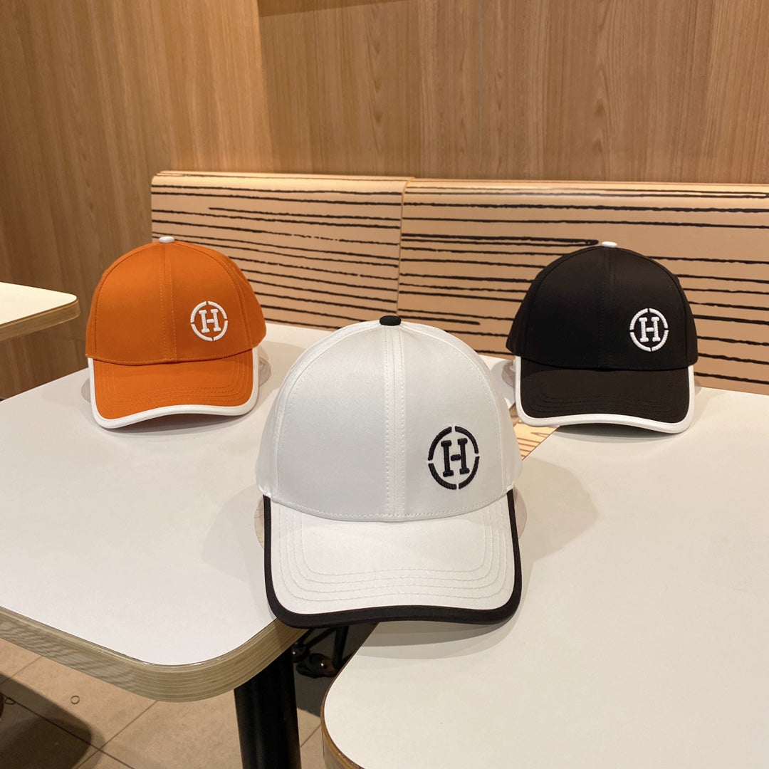 Fashion H Letter Pattern Baseball Cap