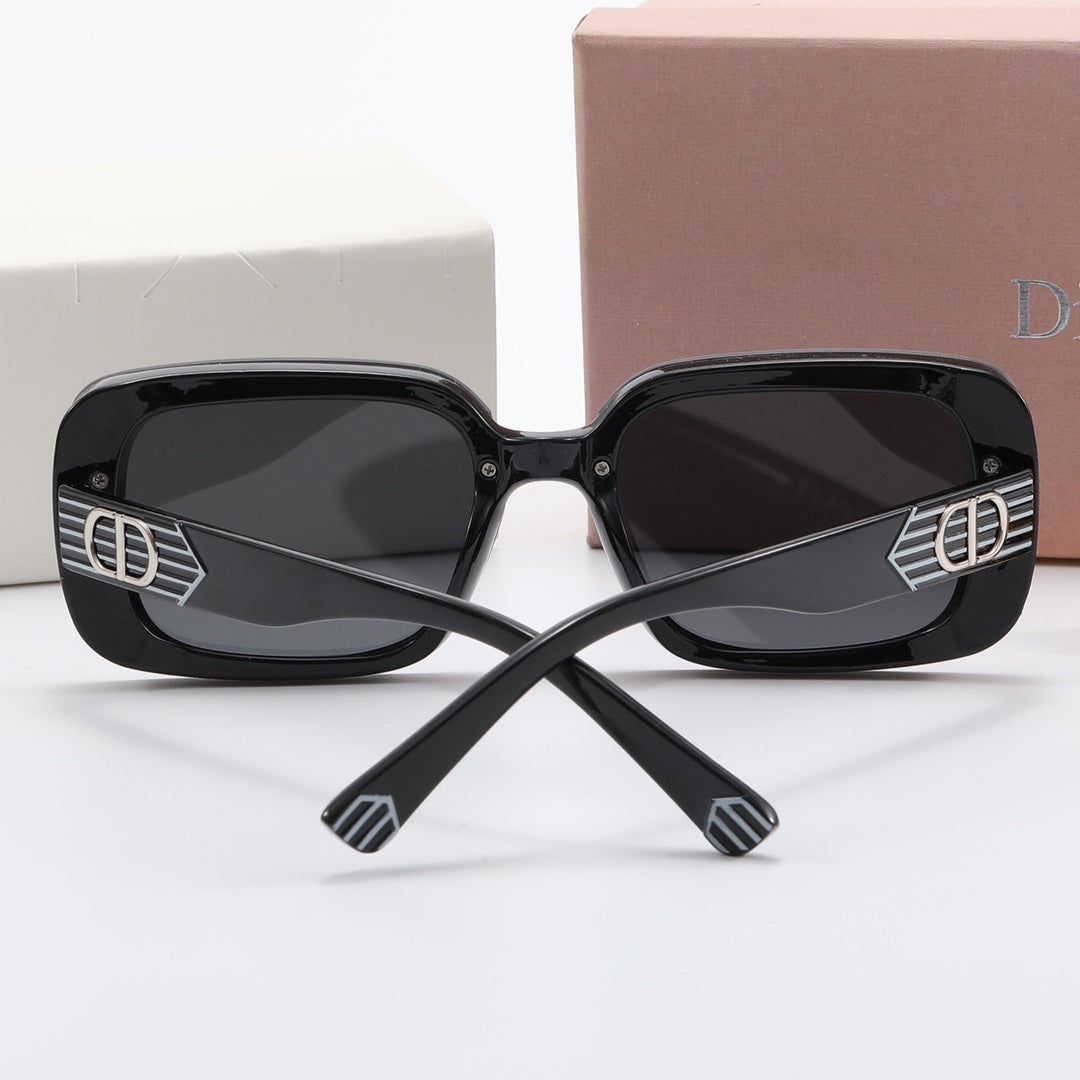 4-color fashion CD letter square frame sunglasses