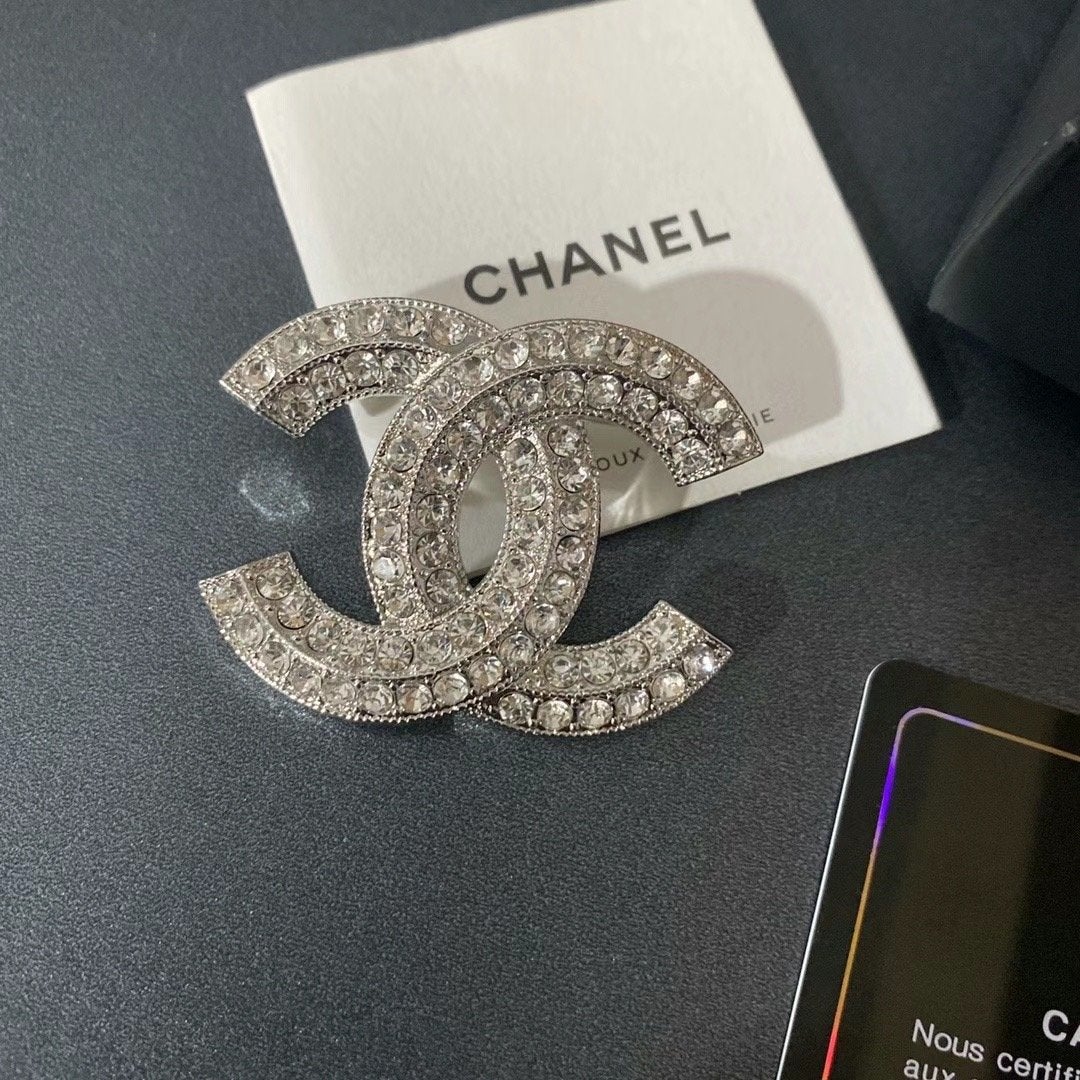 Luxury Rhinestone Brooch