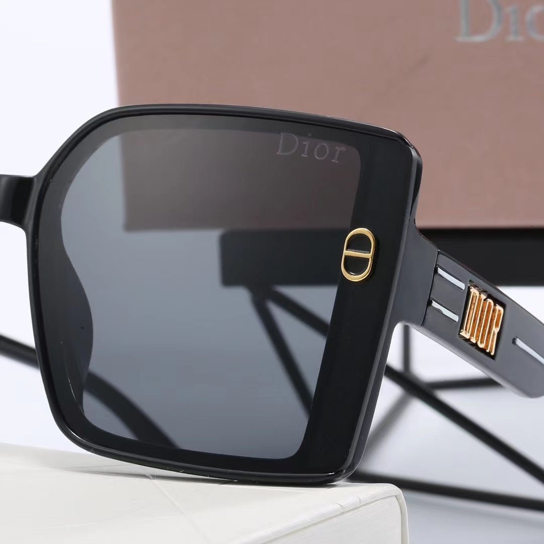 6-color fashion CD letter temple stripe sunglasses